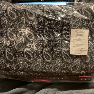 Pampered Chef Paisley Print Bag